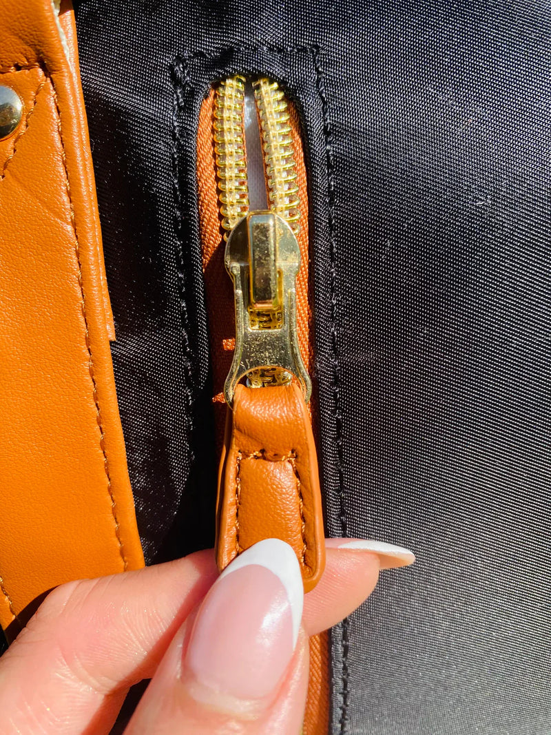 Bolsa de mão Voyage - Faça suas viagens sem preocupação (PROMOÇÃO EXCLUSIVA)